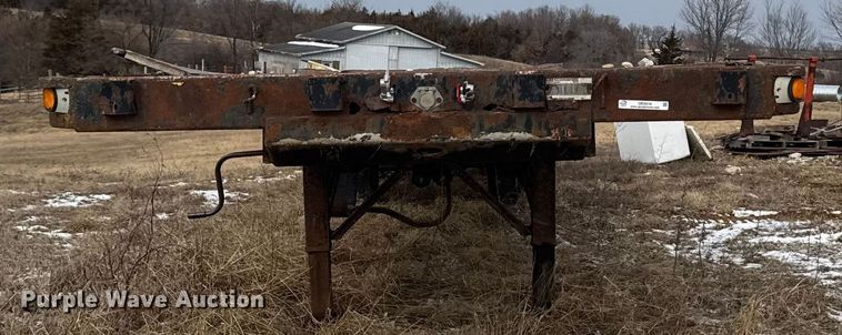 image for item OE9510 1993 Utility Trailer Manufacturer flatbed trailer