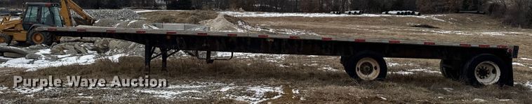 image for item OE9510 1993 Utility Trailer Manufacturer flatbed trailer