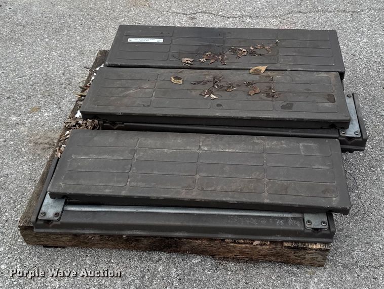 image for item OE9524 Playground equipment