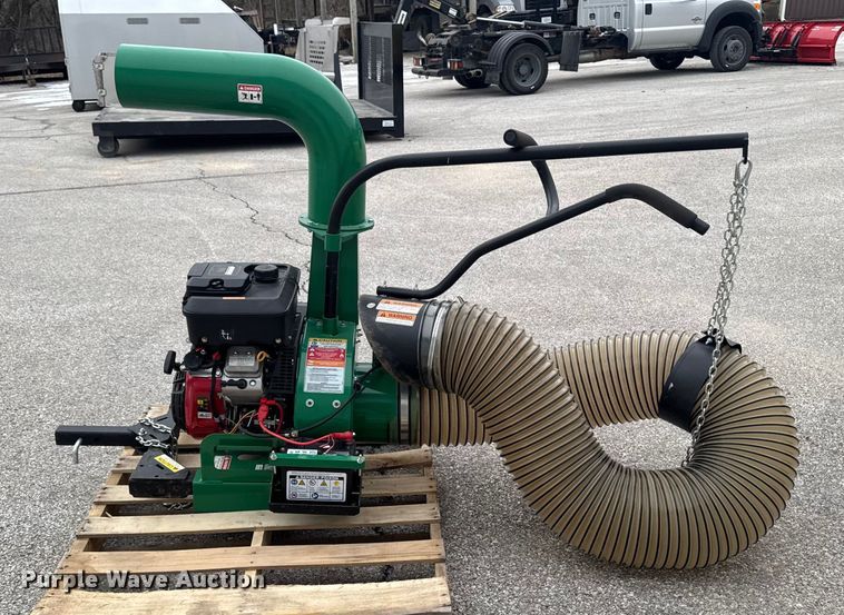 image for item OE9527 Billy Goat DL1801VE debris vacuum