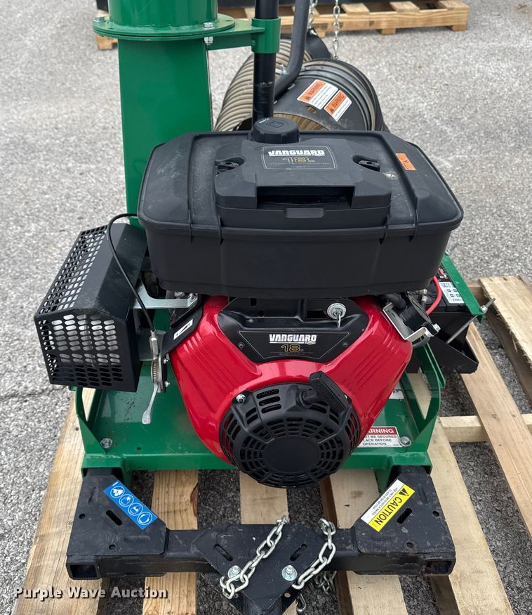 image for item OE9527 Billy Goat DL1801VE debris vacuum