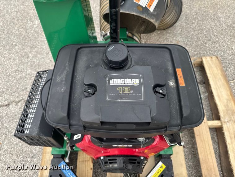 image for item OE9527 Billy Goat DL1801VE debris vacuum