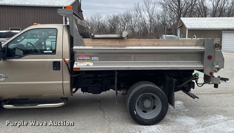 image for item OE9530 2012 Ford F450 Super Duty dump truck