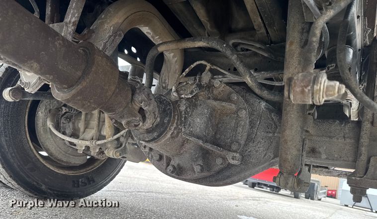 image for item OE9530 2012 Ford F450 Super Duty dump truck