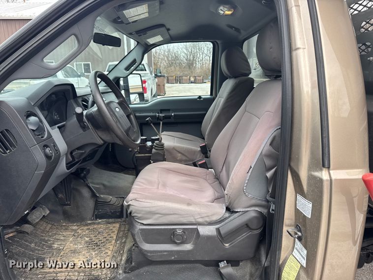 image for item OE9530 2012 Ford F450 Super Duty dump truck