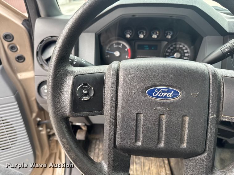 image for item OE9530 2012 Ford F450 Super Duty dump truck