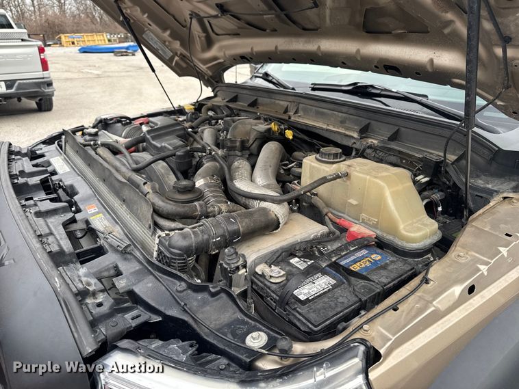 image for item OE9530 2012 Ford F450 Super Duty dump truck