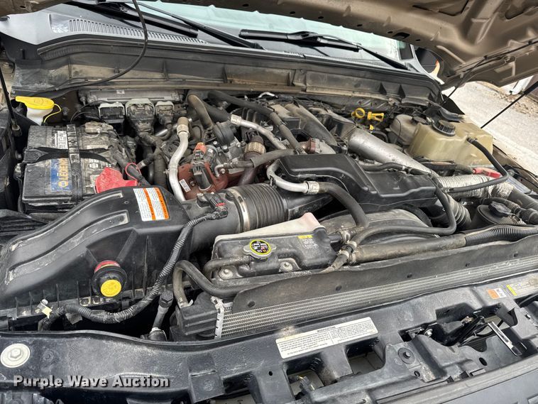 image for item OE9530 2012 Ford F450 Super Duty dump truck