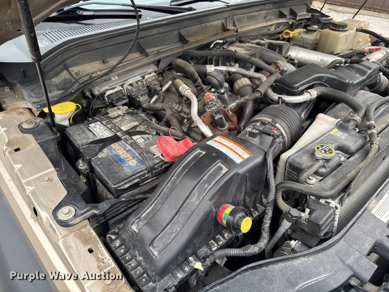 image for item OE9530 2012 Ford F450 Super Duty dump truck