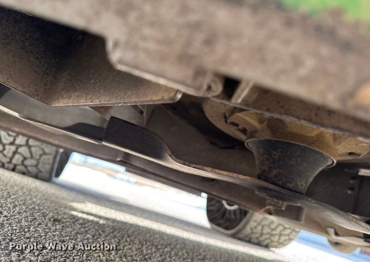 image for item OE9533 2018 John Deere Z994R ZTR lawn mower