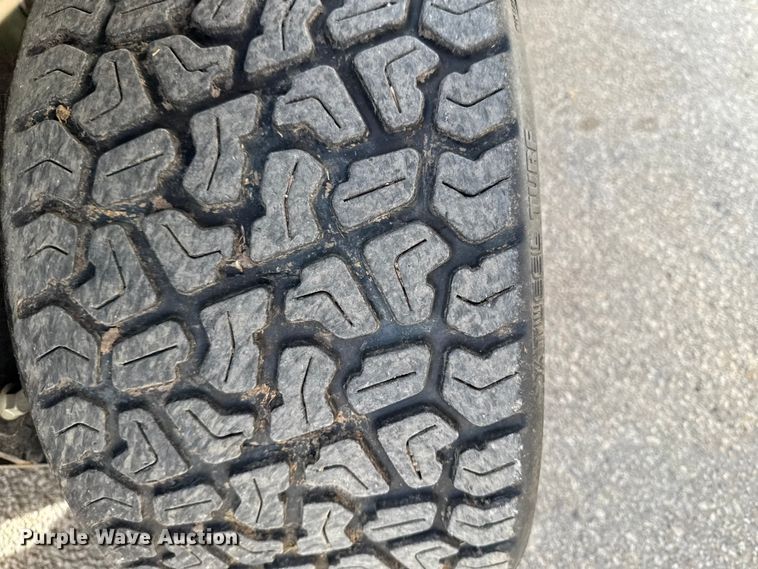 image for item OE9533 2018 John Deere Z994R ZTR lawn mower