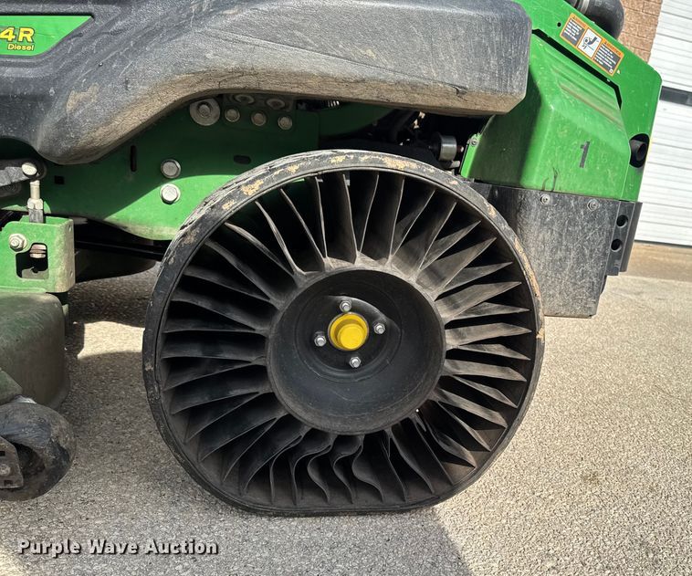 image for item OE9533 2018 John Deere Z994R ZTR lawn mower