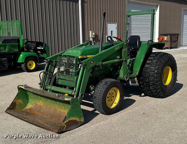 image for item OE9535 John Deere 1070 MFWD tractor