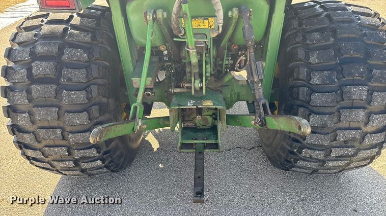 image for item OE9535 John Deere 1070 MFWD tractor