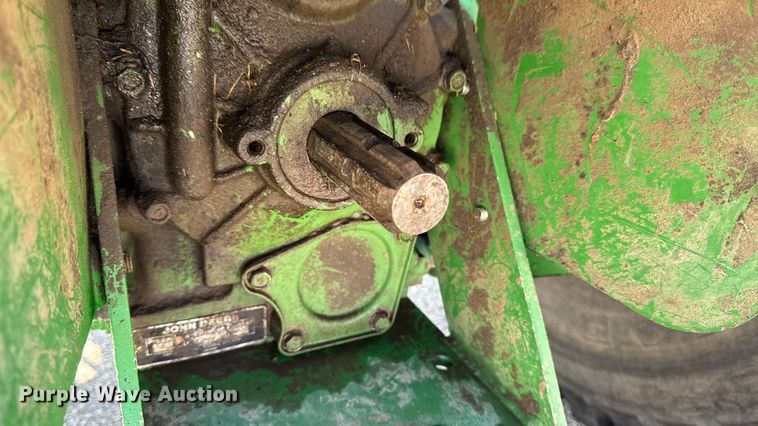 image for item OE9535 John Deere 1070 MFWD tractor