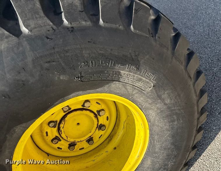 image for item OE9535 John Deere 1070 MFWD tractor