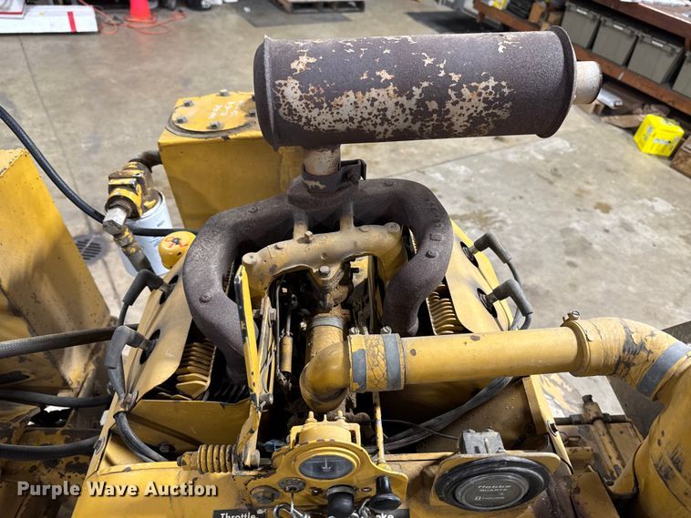 image for item OE9537 2015 Vermeer 630A stump grinder