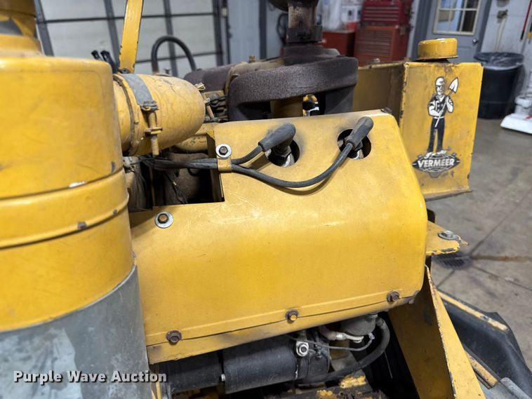 image for item OE9537 2015 Vermeer 630A stump grinder