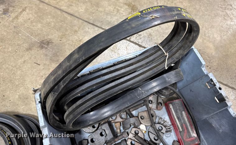 image for item OE9537 2015 Vermeer 630A stump grinder