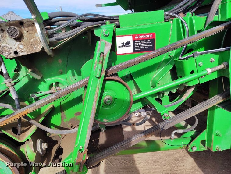 image for item DT0834 2004 John Deere 9660 STS combine