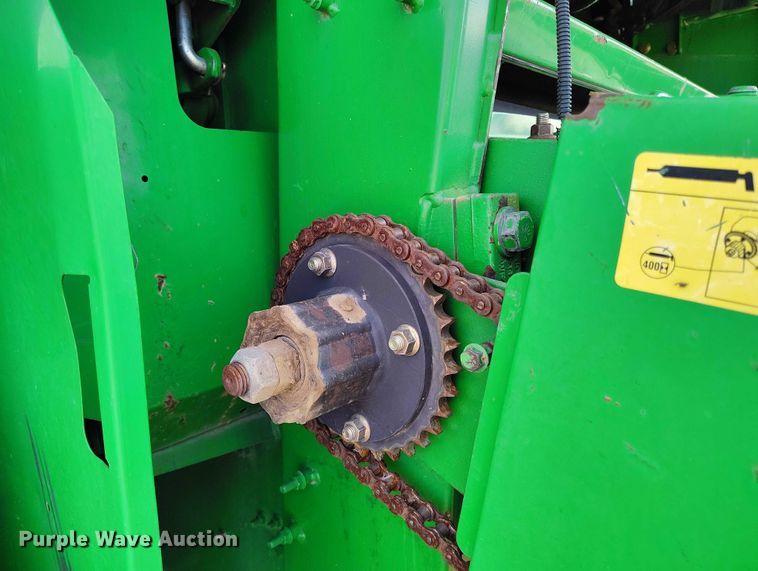 image for item DT0834 2004 John Deere 9660 STS combine