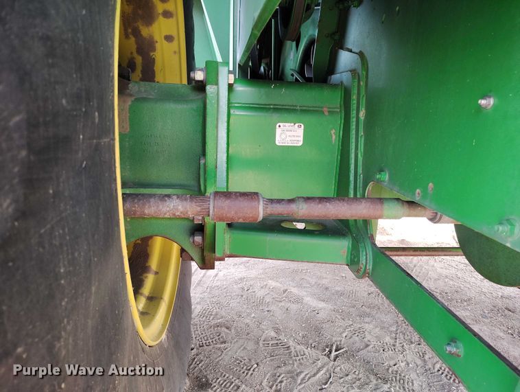 image for item DT0834 2004 John Deere 9660 STS combine