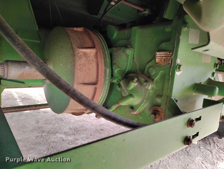 image for item DT0834 2004 John Deere 9660 STS combine