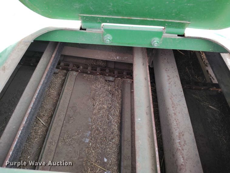 image for item DT0834 2004 John Deere 9660 STS combine