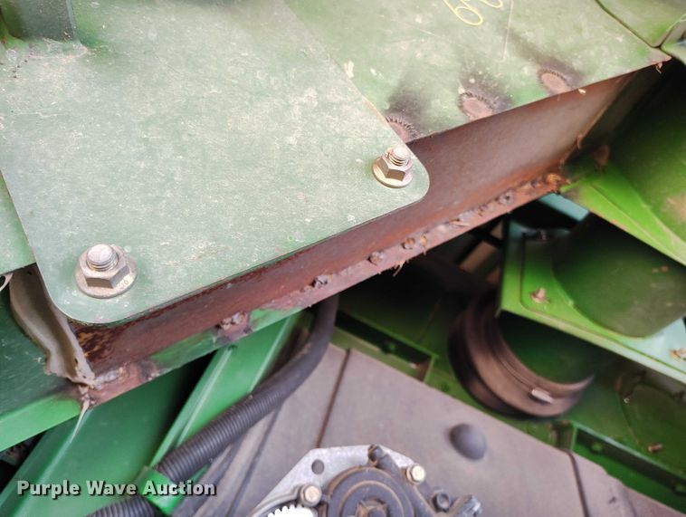 image for item DT0834 2004 John Deere 9660 STS combine