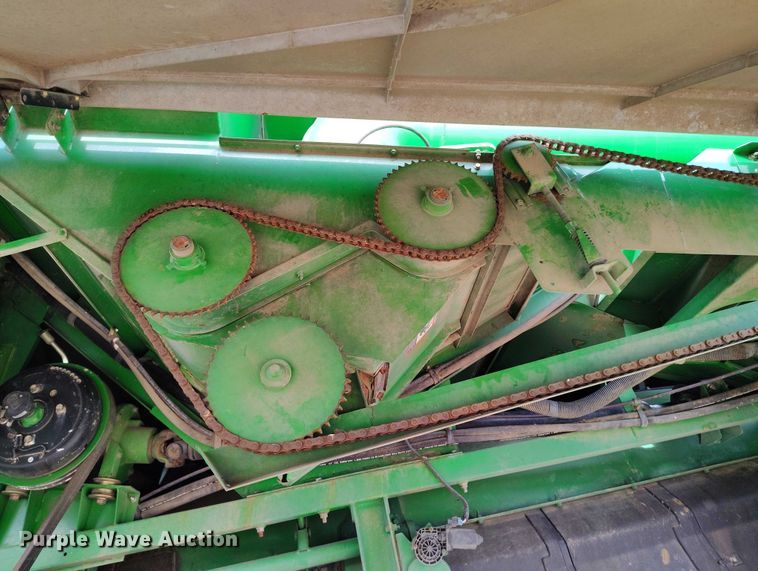 image for item DT0834 2004 John Deere 9660 STS combine