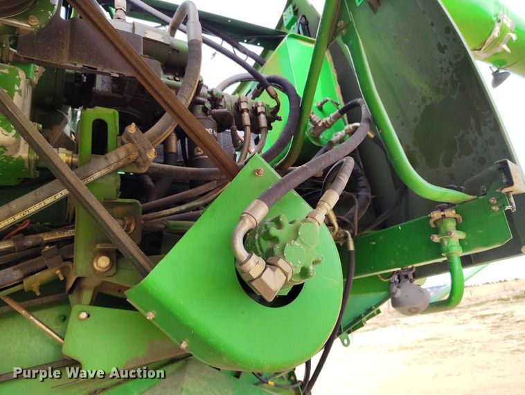 image for item DT0834 2004 John Deere 9660 STS combine