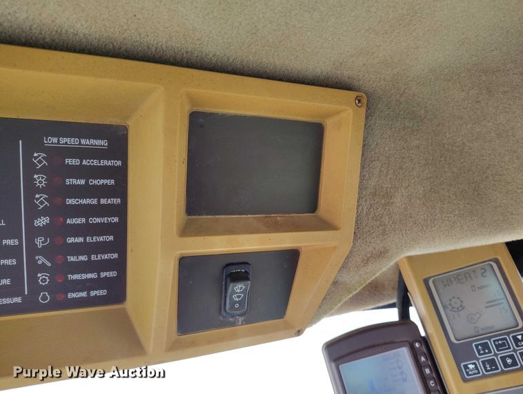 image for item DT0834 2004 John Deere 9660 STS combine
