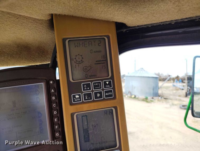 image for item DT0834 2004 John Deere 9660 STS combine