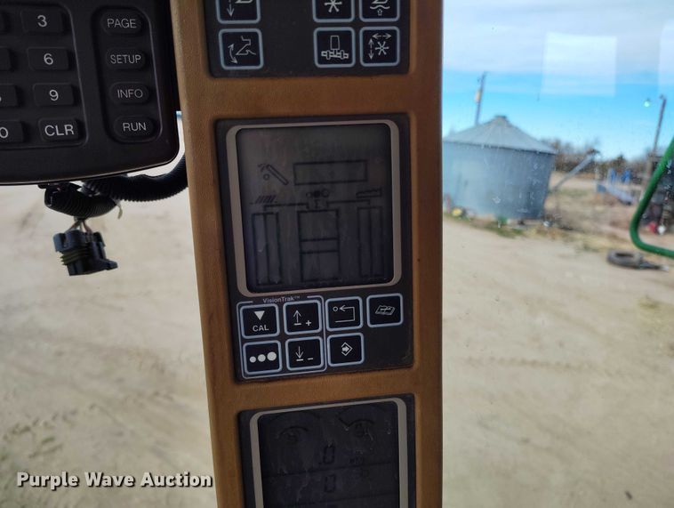 image for item DT0834 2004 John Deere 9660 STS combine