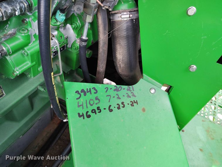 image for item DT0834 2004 John Deere 9660 STS combine