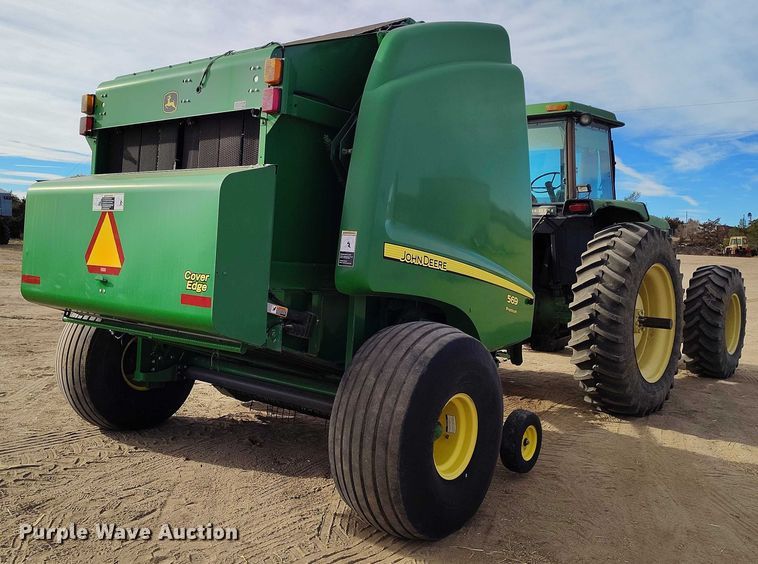 image for item DT0835 John Deere 569 Premium round baler