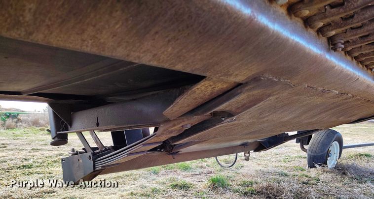 image for item DT0836 1997 Macdon 960 draper head