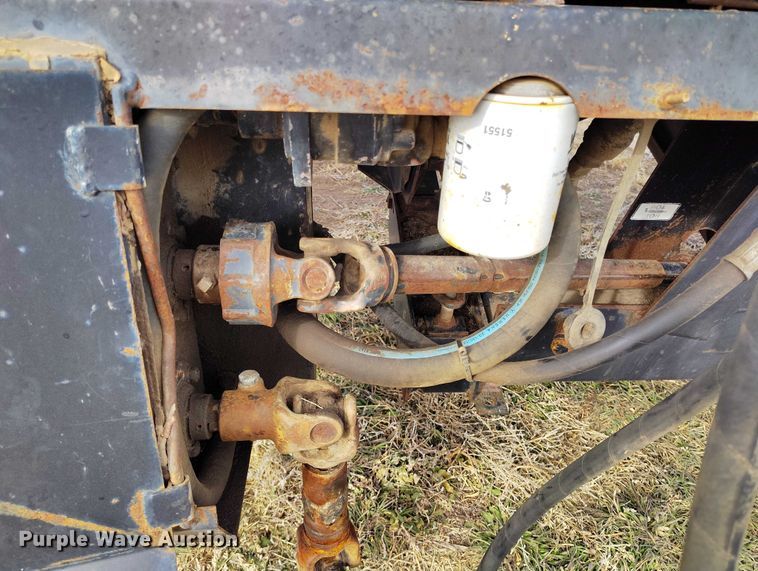 image for item DT0836 1997 Macdon 960 draper head