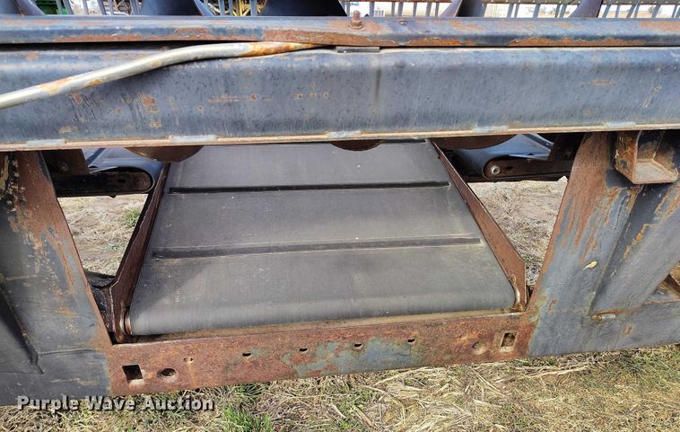 image for item DT0836 1997 Macdon 960 draper head