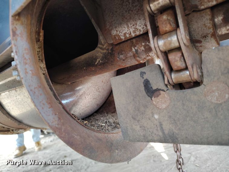 image for item DT0837 2003 New Holland CR960 combine