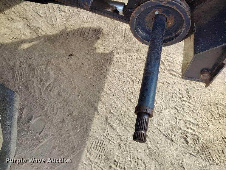 image for item DT0838 Gleaner R50 combine