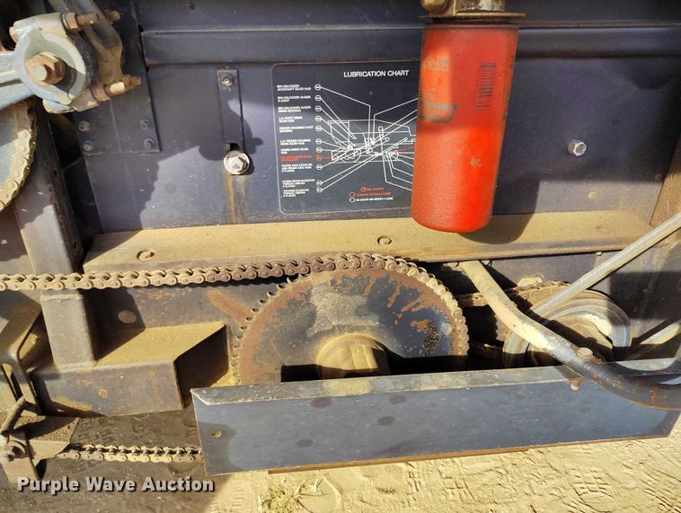 image for item DT0838 Gleaner R50 combine