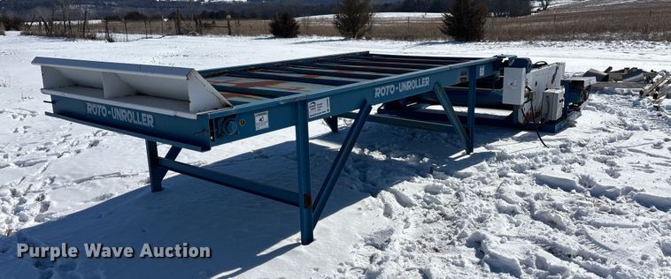 image for item DU6983 Roto round baler unroller