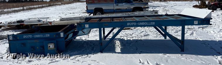 image for item DU6983 Roto round baler unroller