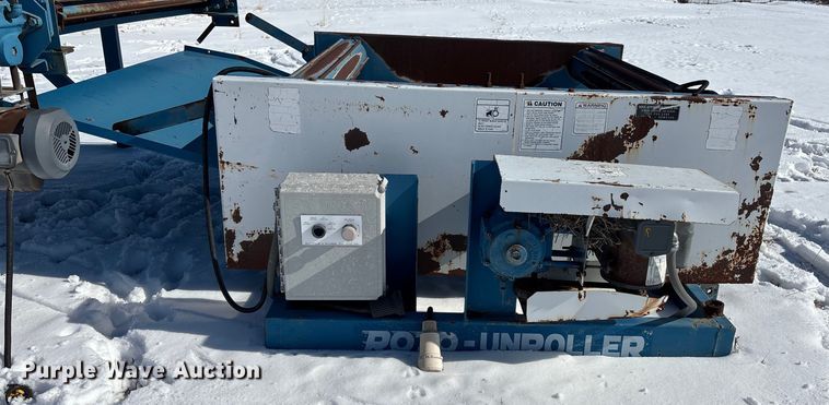 image for item DU6983 Roto round baler unroller