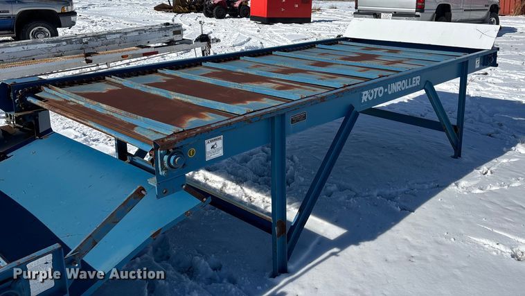 image for item DU6983 Roto round baler unroller