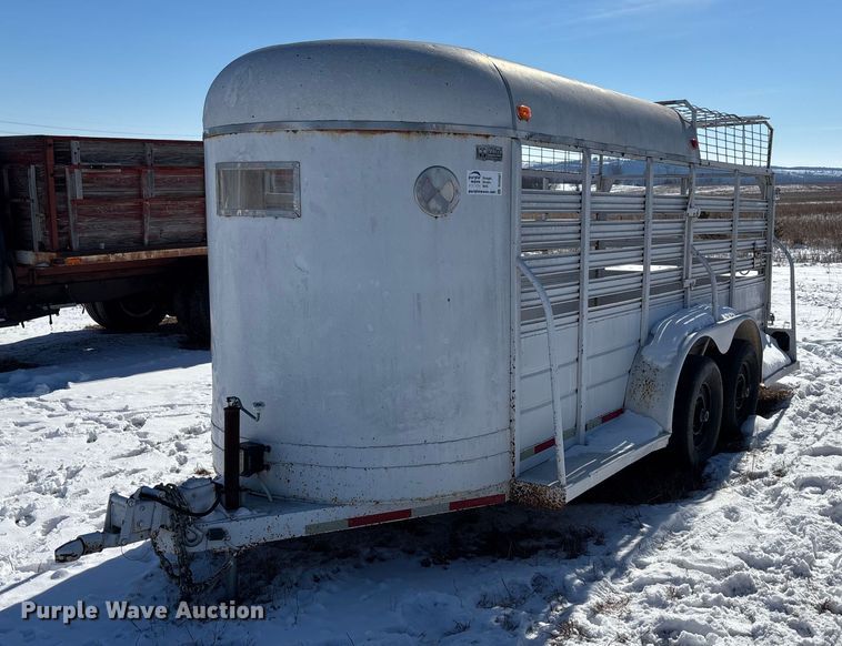 image for item DU6987 1973 W-W livestock trailer