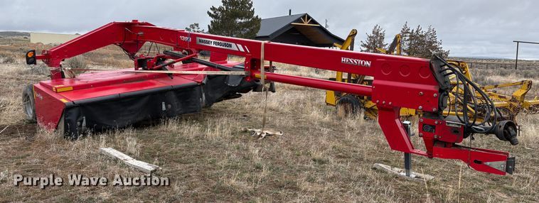 image for item EC8255 2020 Massey Ferguson 1393 swather / windrower