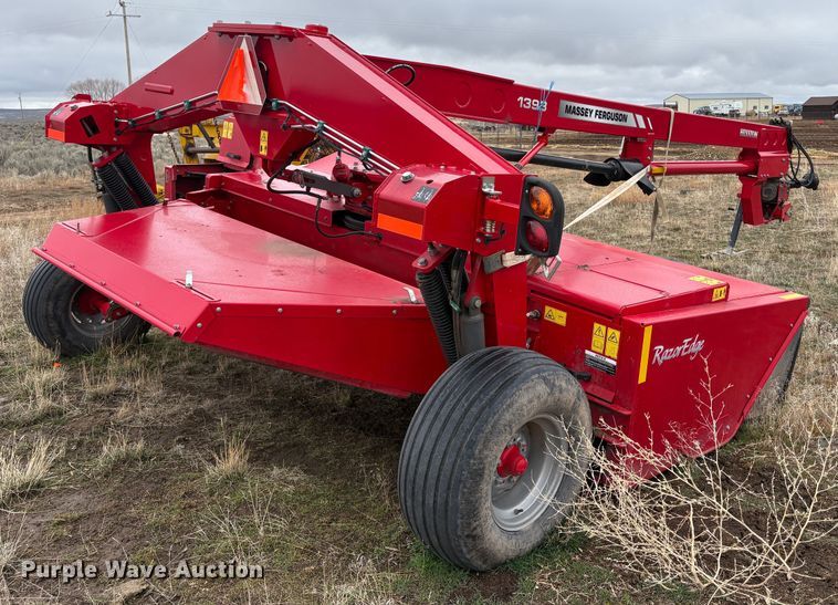 image for item EC8255 2020 Massey Ferguson 1393 swather / windrower