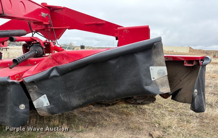 image for item EC8255 2020 Massey Ferguson 1393 swather / windrower